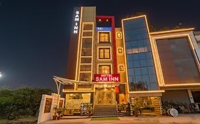 Fabhotel Sam Inn